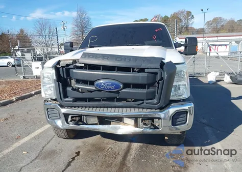 2015 Ford F-250 Xl z USA, uszkodzony, nr VIN 1FT7W2B64FEB83070